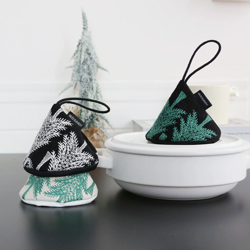 Pine Tree Embroidered Pot Grabber